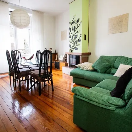 Smart In Center Apartment *